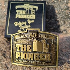 Pioneer Grain Belt Buckle 1993